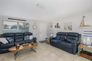10117 Gardenia Ln, Port Richey, FL 34668 - Photo 7