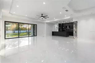 9201 Nightingale Rd, Weeki Wachee, FL 34613 - Photo 11
