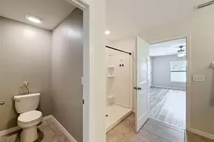 1801 Broad Winged Hawk Dr, Ruskin, FL 33570 - Photo 35