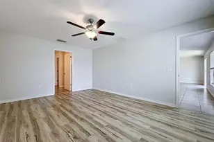 1801 Broad Winged Hawk Dr, Ruskin, FL 33570 - Photo 31