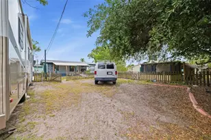 11129 Pine Tree Ln, Port Richey, FL 34668 - Photo 17