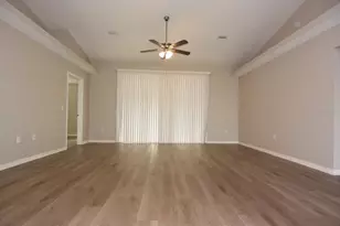2339 Renton Ln, Spring Hill, FL 34609 - Photo 5