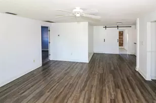 582 Ridgewood St NW, Port Charlotte, FL 33952 - Photo 11