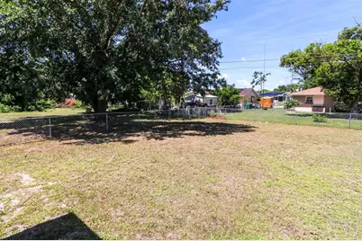 582 Ridgewood Street NW, Port Charlotte, FL 33952 - Photo 5