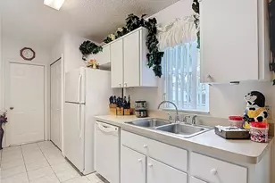 11034 Cranston St, Spring Hill, FL 34608 - Photo 15