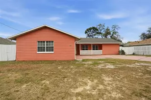 11286 Roland St, Spring Hill, FL 34609 - Photo 3