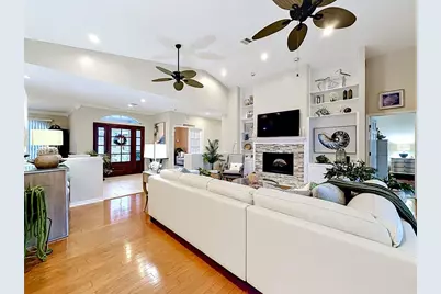 2021 North Pointe Alexis Drive, Tarpon Springs, FL 34689 - Photo 15
