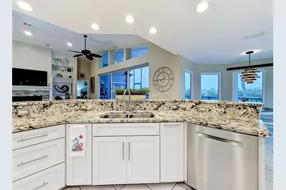 2021 North Pointe Alexis Drive, Tarpon Springs, FL 34689 - Photo 21
