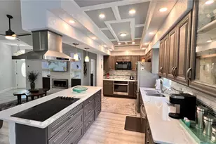 5556 Legend Hills Ln, Spring Hill, FL 34609 - Photo 5