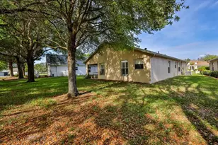366 Barrington Ct, Spring Hill, FL 34609 - Photo 35