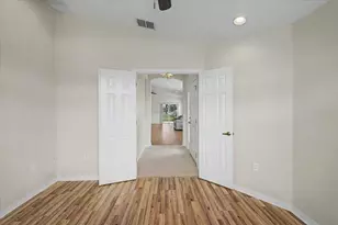 366 Barrington Ct, Spring Hill, FL 34609 - Photo 9