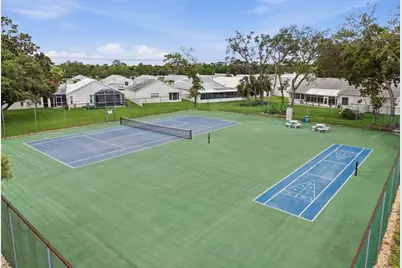 10439 Casa Grande Circle, Spring Hill, FL 34608 - Photo 37