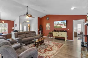 13101 Delbarton St, Spring Hill, FL 34609 - Photo 9