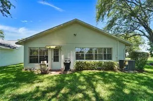 11530 San Remo Ct, Port Richey, FL 34668 - Photo 3