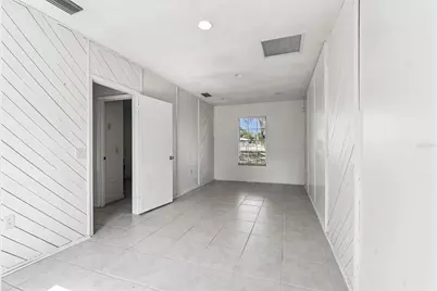 855 E Brandon Boulevard, Brandon, FL 33511 - Photo 15