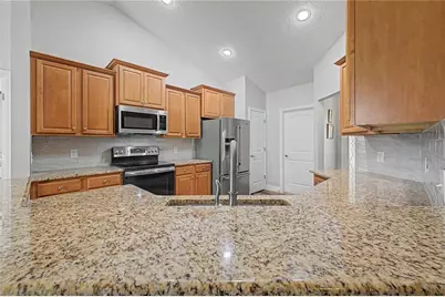 11213 Flock Avenue, Weeki Wachee, FL 34613 - Photo 7