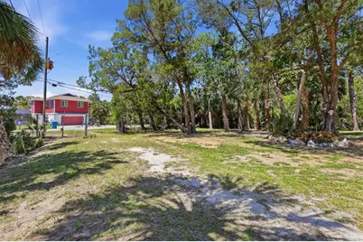6240 Colony Circle, Weeki Wachee, FL 34607 - Photo 5