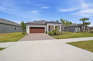 9776 Minnow Ray Dr, Land O Lakes, FL 34638 - Photo 5