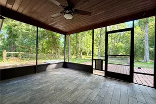 10849 Lakeview Dr, New Port Richey, FL 34654 - Photo 21