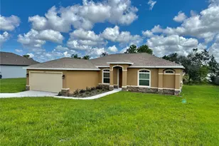 13075 House Finch Rd, Weeki Wachee, FL 34614 - Photo 3
