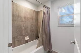 33239 Kateland Dr, Wesley Chapel, FL 33545 - Photo 17
