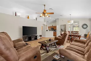 11422 Inman Ct, Spring Hill, FL 34609 - Photo 7