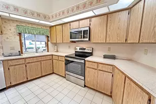 8262 Delaware Dr, Weeki Wachee, FL 34607 - Photo 15