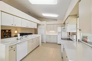 18508 Grand Club Dr, Hudson, FL 34667 - Photo 3