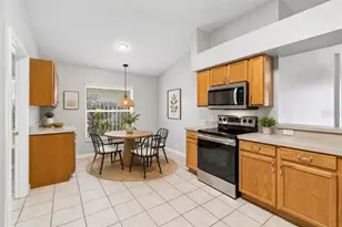 1822 Greystone Heights Dr, Valrico, FL 33594 - Photo 13