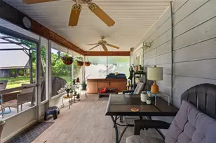 12293 Wolf Den Rd, Weeki Wachee, FL 34614 - Photo 33