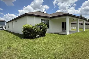 30596 Thunderbird Dr, Wesley Chapel, FL 33545 - Photo 9