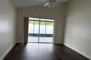 11516 Whispering Hollow Dr, Tampa, FL 33635 - Photo 9