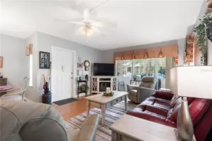 12218 Fox Chase Dr, Hudson, FL 34669 - Photo 5