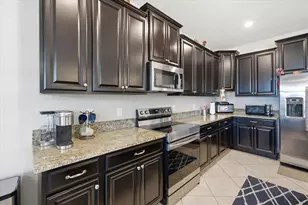 19132 Andrea Lynn Ln, Land O Lakes, FL 34638 - Photo 13