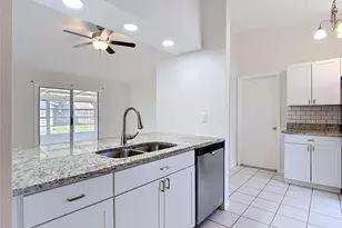 3255 Amherst Ave, Spring Hill, FL 34609 - Photo 11