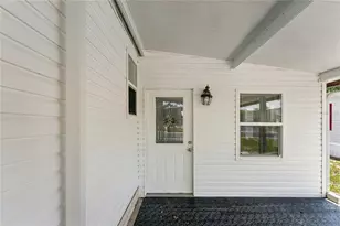 38552 Monet Dr, Zephyrhills, FL 33540 - Photo 17