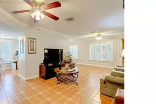11541 Orleans Ln, Port Richey, FL 34668 - Photo 9