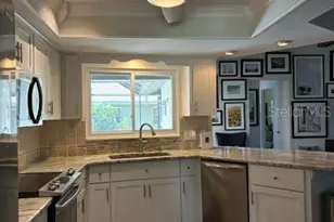 1431 Roosevelt Dr, Venice, FL 34293 - Photo 9