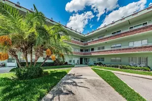 2359 Finlandia Ln, Clearwater, FL 33763 - Photo 3