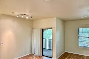 2141 Portofino Pl, Palm Harbor, FL 34683 - Photo 9