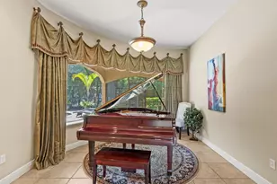 19617 Eagle Crest Dr, Lutz, FL 33549 - Photo 9