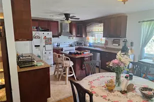 402 Cicero St NW, Port Charlotte, FL 33948 - Photo 3