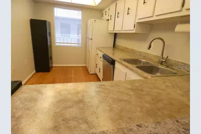 4908 38th Way S #303, Saint Petersburg, FL 33711 - Photo 5