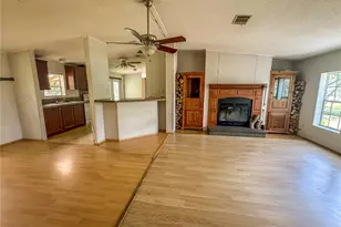 14209 Tayco Dr, Weeki Wachee, FL 34614 - Photo 7