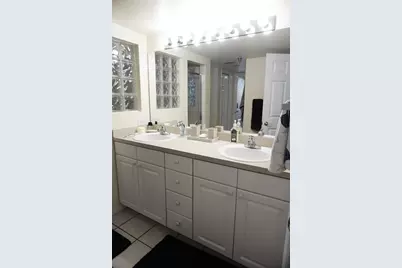 2077 Wetland Point #1103, Lutz, FL 33558 - Photo 15