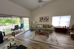9485 Hamlin Blvd, Seminole, FL 33776 - Photo 9
