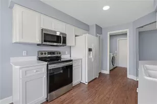 9031 Warwick Ln, New Port Richey, FL 34655 - Photo 17