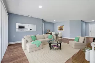 9031 Warwick Ln, New Port Richey, FL 34655 - Photo 9