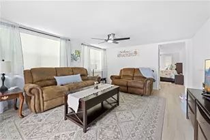 7281 Aberdeen Ct, Weeki Wachee, FL 34607 - Photo 5