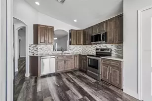 10226 Perthshire Cir, Land O Lakes, FL 34638 - Photo 9